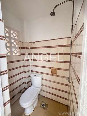 Ref_1840_PL – Petite Villa à Louer Aux Mamelles image 13