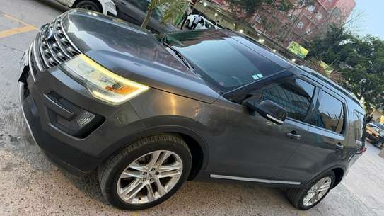 Ford Explorer XLT 2016 image 2