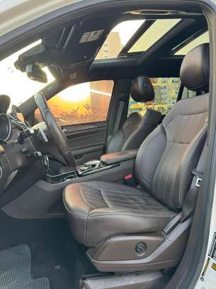 Mercedes image 2