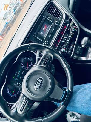 Kia optima image 2