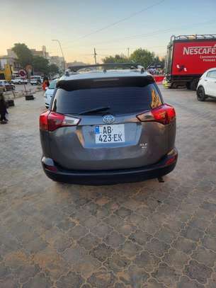 Toyota année 2014 image 5