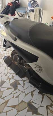 Scooter Honda PS 150cm3 image 4