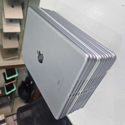 Ipad 6th 32g image 4