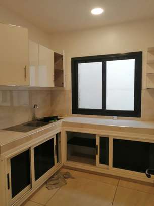 Appartement F3 à louer au Point E, disponible début octobre image 4