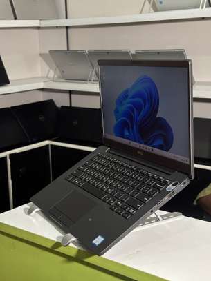 Dell latitude 7300 image 5