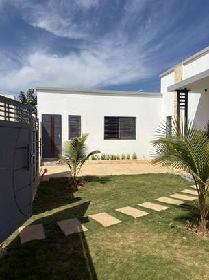 VILLA NABOU EN VENTE A NGUERIGNE SERERE image 2