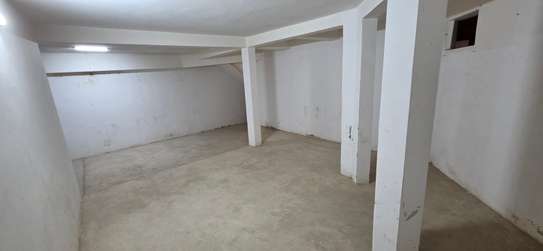 Vente Villa Cité Biagui /Produit atypique à gros potentiel. image 6