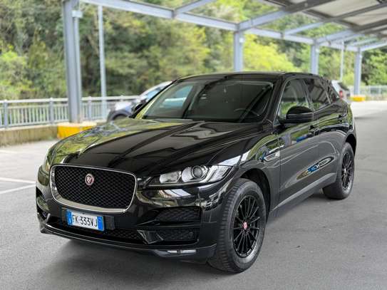 Jaguar F-pace 2017 image 3