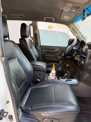 Mitsubishi DiD pajero image 4