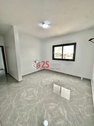 Appartement F4 à louer à Sicap Foire image 5
