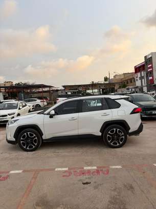 Rav 4 2020 image 9