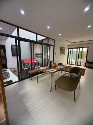 Duplex entrée privée à louer Mermoz derrière El Tonn image 2