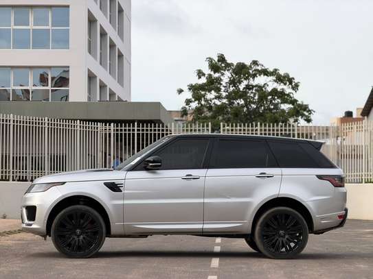 Range Rover sport image 13