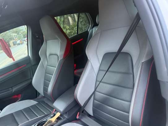 Volkswagen Golf 8 gti Essence Blanc Compact Confort image 3