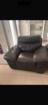 Salon cuir 6 places gris +1 canape en tissu offert image 2