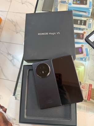 Honor Magic V5 512gb image 2