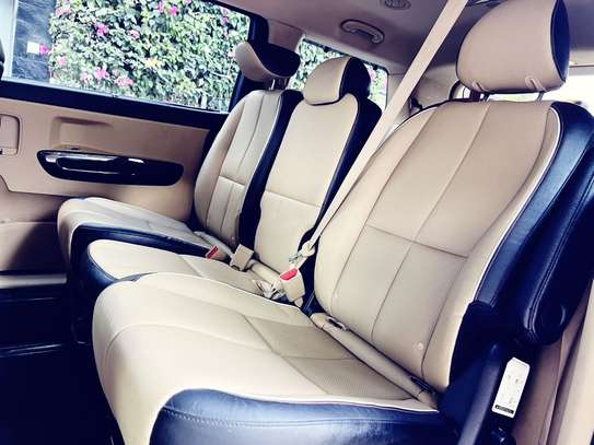 KIA SEDONE 2016 (voiture familiale) image 12