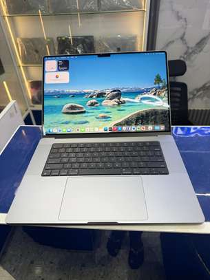 MacBook Pro M2 Pro 16 Pouces Ram 16Go SSD 512Go image 2