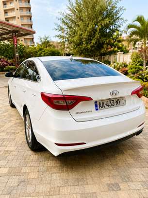 Hyundai  Sonata 2015 image 4