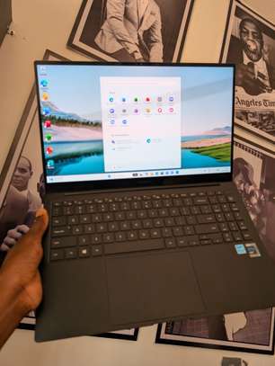 Samsung i7 11th 3ghz SSD nvme 1to/ 16gb ram image 4