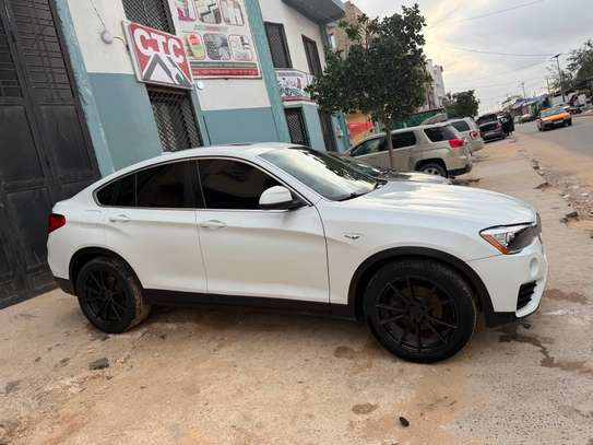 BMW X4 image 6