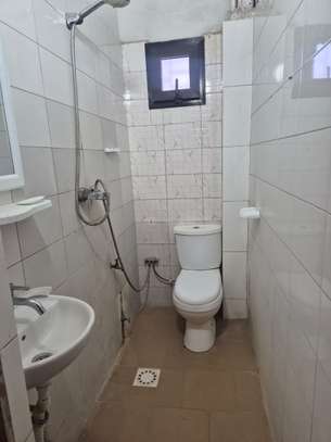Appartement F2 Aux Maristes - A Louer image 3