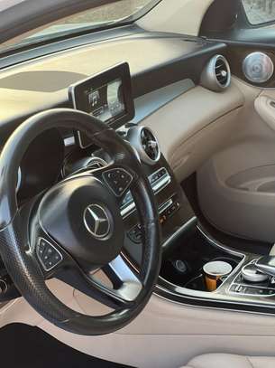 Mercedes glc 2016 image 7