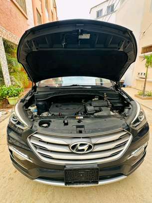Hyundai santafe sport 2018 image 11