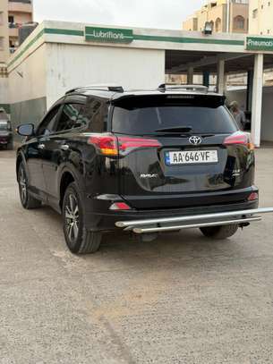 TOYOTA RAV4 2018 XLE AWD image 4