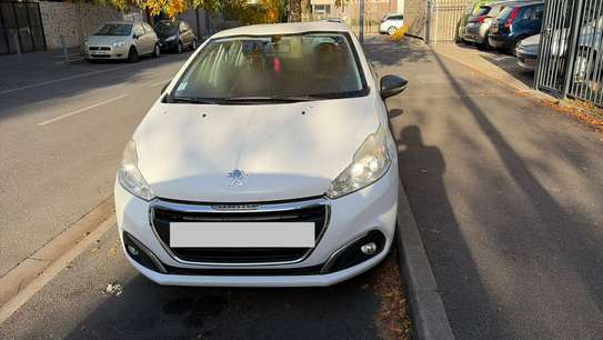 Peugeot 208 Diesel manuel image 2