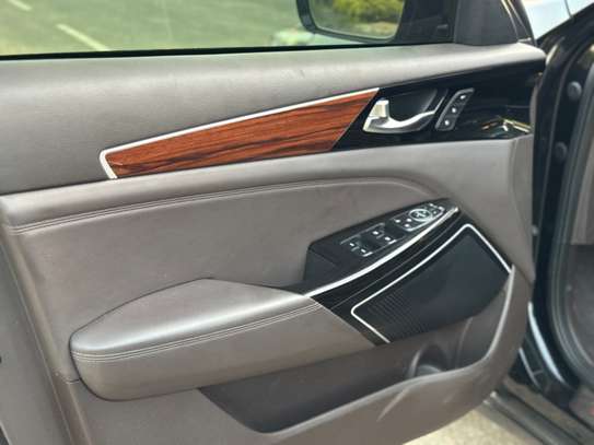 Kia k7 image 10