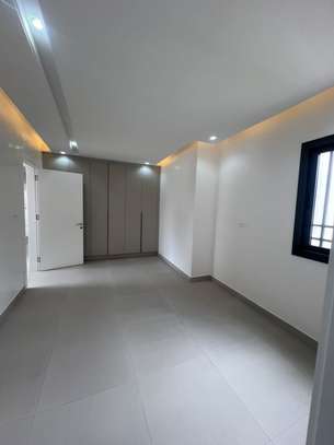 Appartement à Louer F4 Grand Standing Almadies Recasement image 2