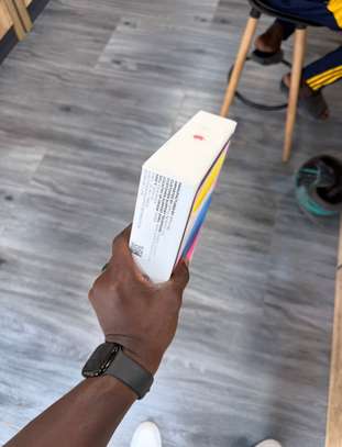 iPad 11ᵉ Génération 128 Go – Neuf Scellé - image 5