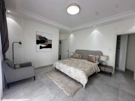 APPARTEMENTS F4 MEUBLÉ A LOUER POINT E image 7