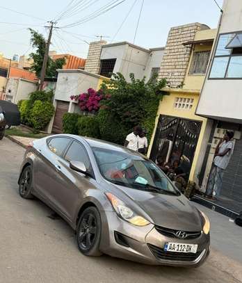 Hyundai Elentra 2013 image 2