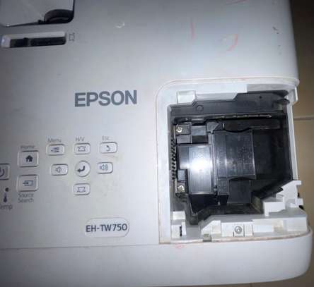 Vidéo projecteur Epson EB-FH06 Full HD – Lampe à remplacer image 4