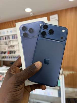 Iphone 17Pro max 256gb Sim physique image 3