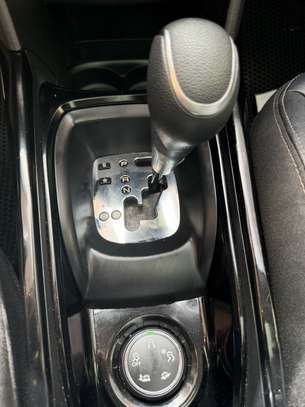Peugeot 2008 image 13