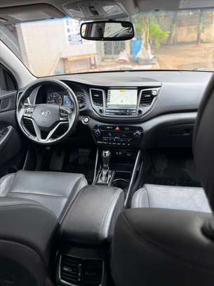 Hyundai tucson 2017 image 2