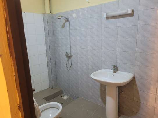 Trois chambres à louer par mois image 11