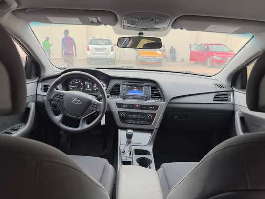 HYUNDAI SONATA image 6