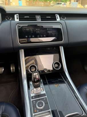 Range Rover sport 2019 image 13