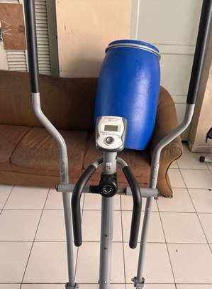 Vélo elliptique Energetics XT 121 – Bon état image 3