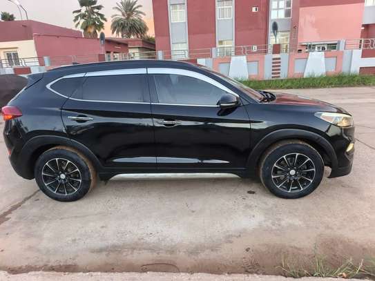 Hyundai Tucson image 8
