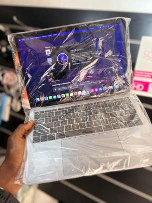 MacBook Pro core i7 écran Retina 13pouce 2017 image 6