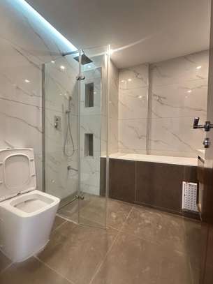 À LOUER - Magnifique Appartement F4 de Standing au Point E image 9