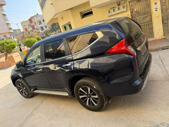 mitsubishi pajero sport image 13