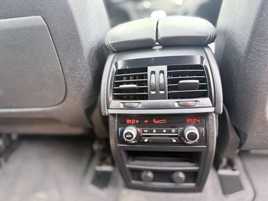 BMW X5 année 2018 blanc image 7