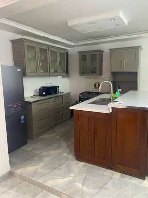 Appartement à vendre à la Cité Mbackiyou Faye Mamelles image 3