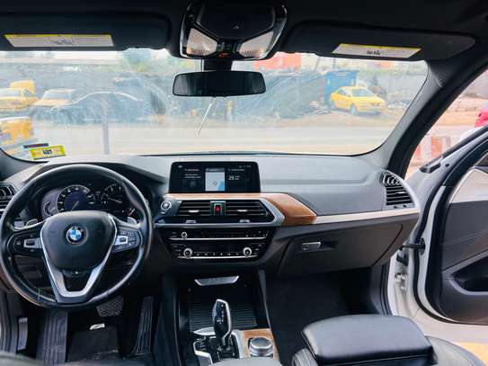 BMW X3 SUV xdrive 30i compact blanc performant image 12